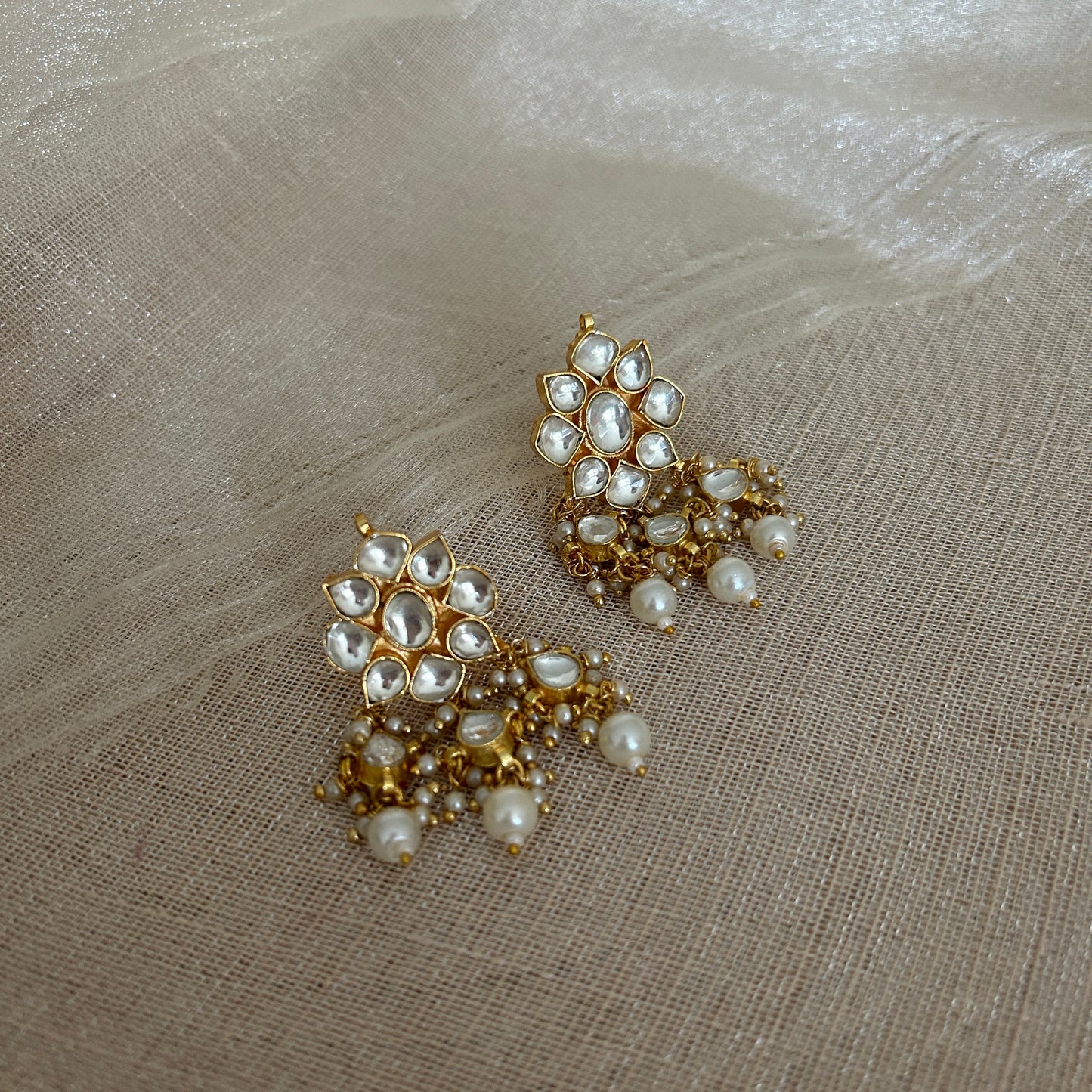 RUHI EARRINGS