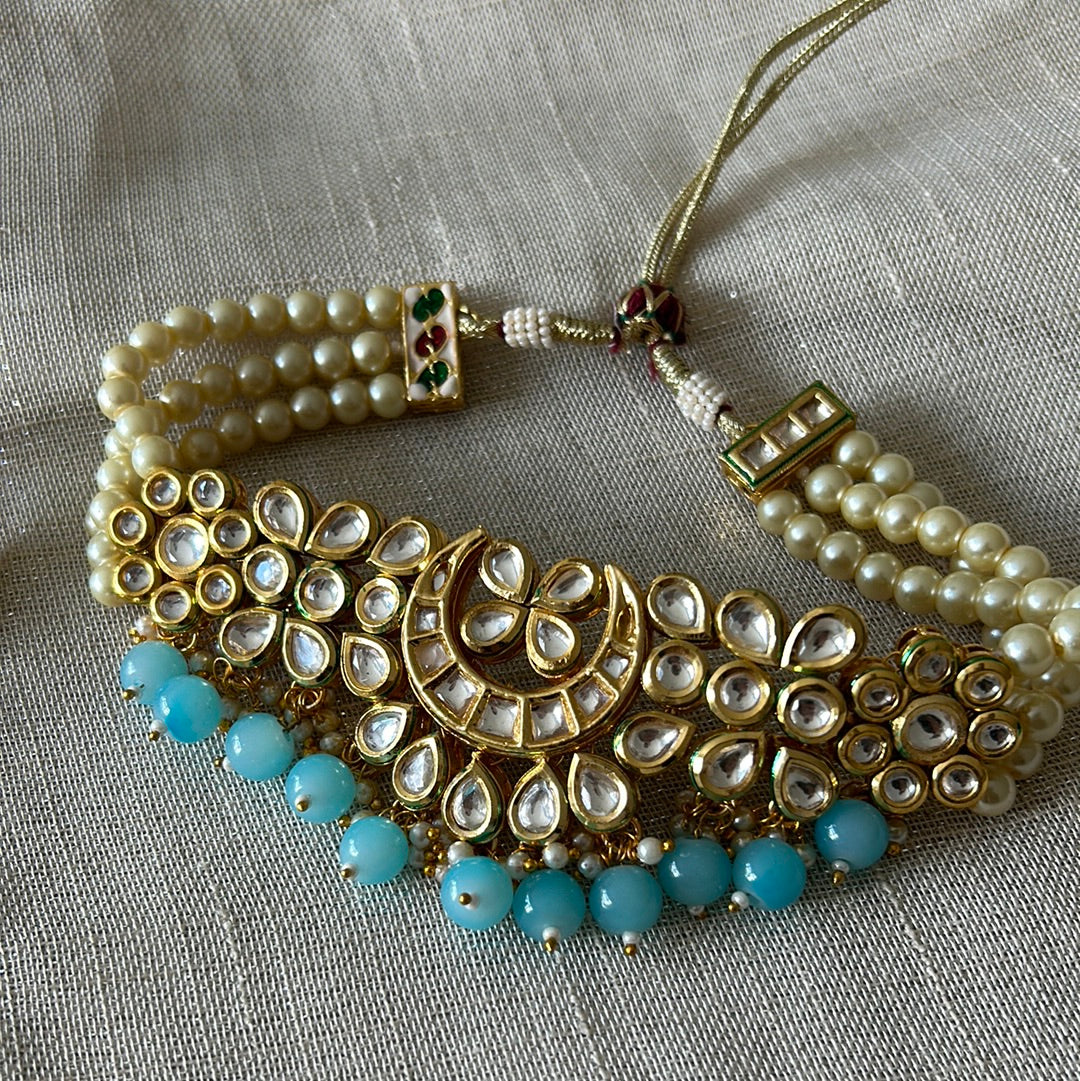 BLUE SOFI CHOKER SET