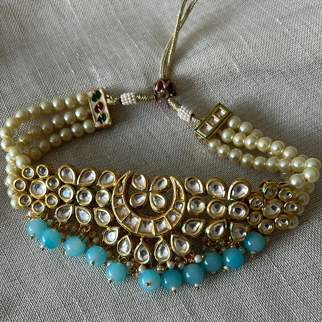 BLUE SOFI CHOKER SET
