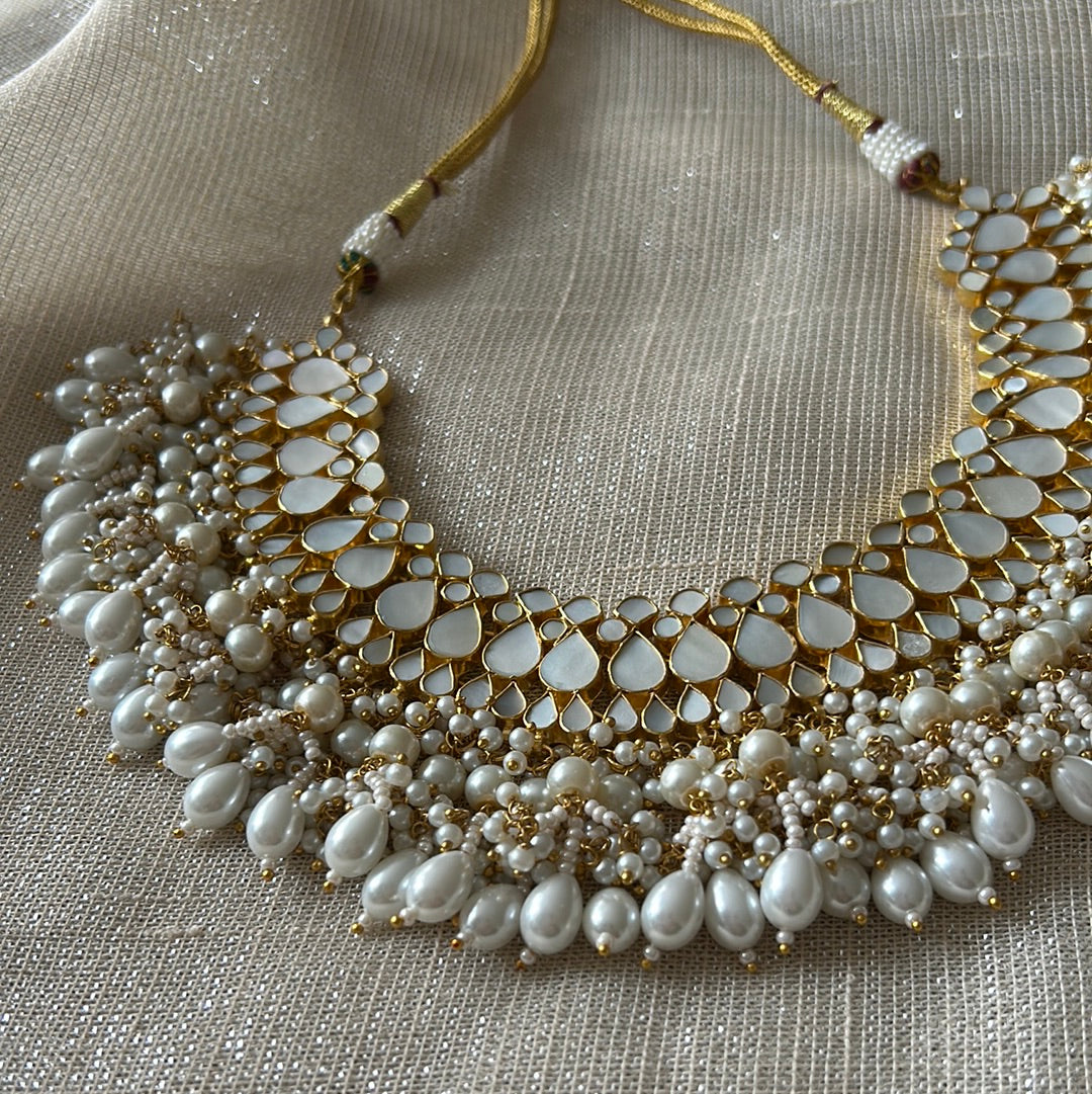 MOTHER OF PEARL KIMAYA SET