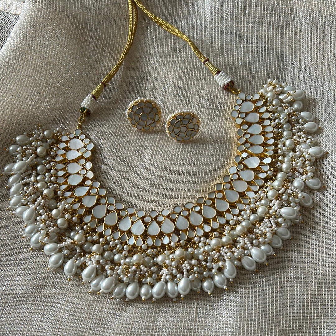 MOTHER OF PEARL KIMAYA SET