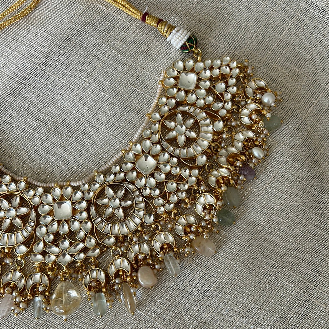 TYAANI LUXE KUNDAN SET