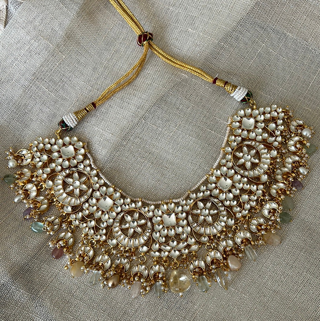 TYAANI LUXE KUNDAN SET