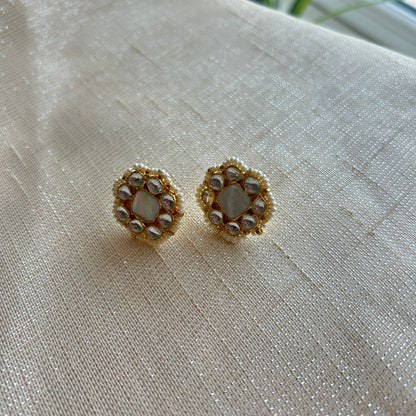 MOTHER OF PEARL NEET SET