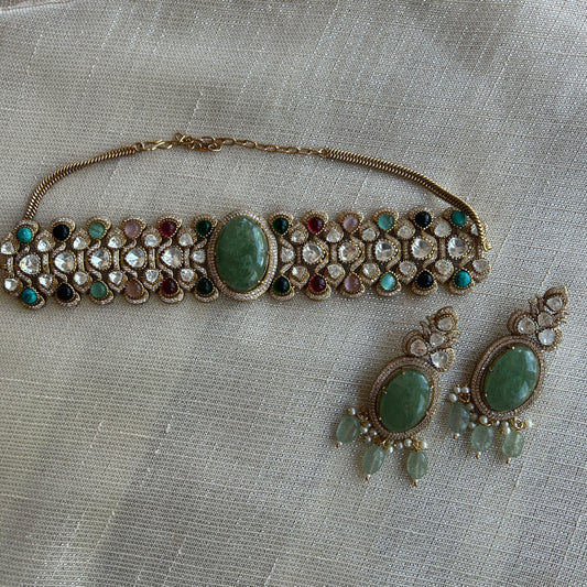 MINT AAIA CHOKER SET