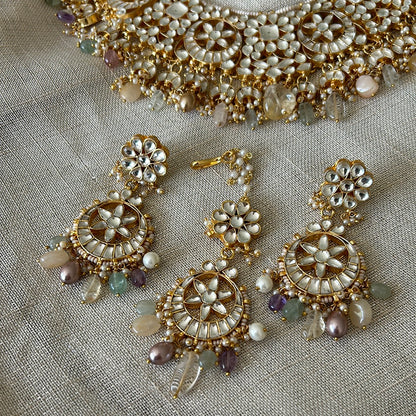 TYAANI LUXE KUNDAN SET