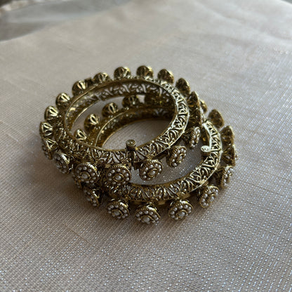 PEARL FLOWER KANGAN BANGLES