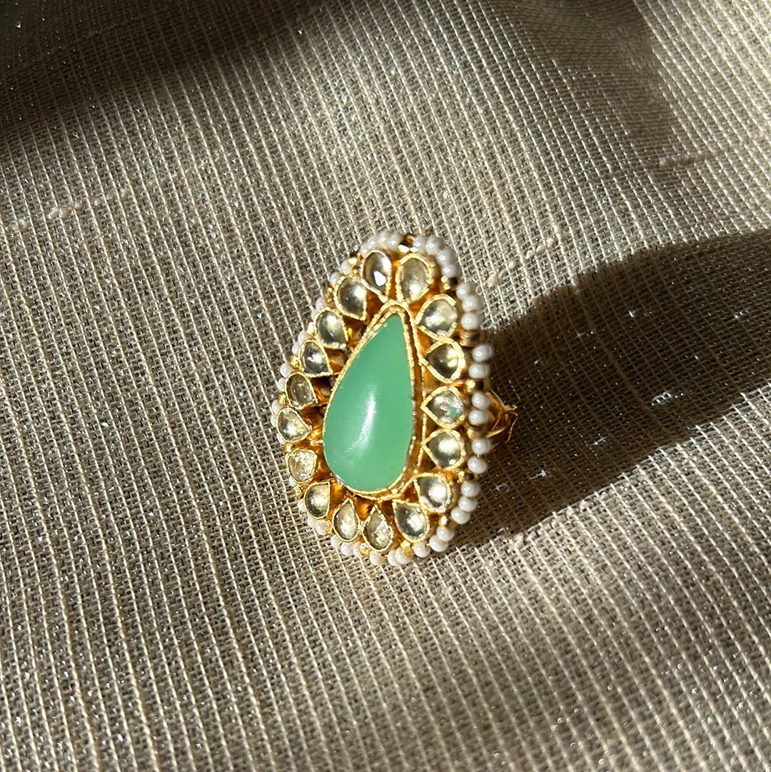 GREEN KUNDAN RING