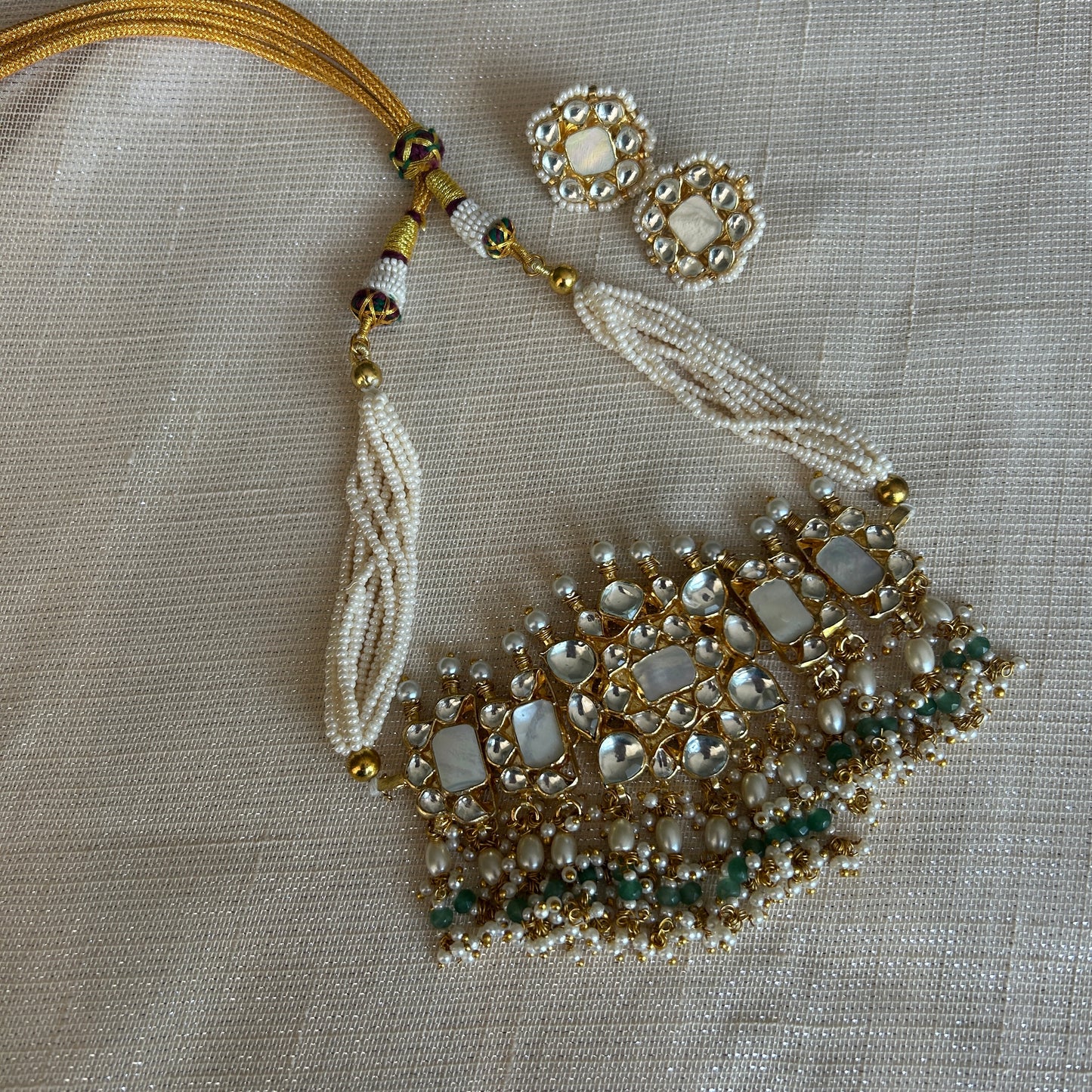 MOTHER OF PEARL NEET SET