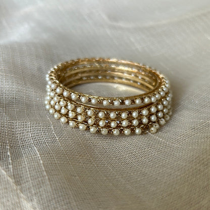 THIN PEARL BANGLES