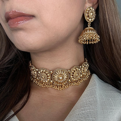 GOLD REGAL PASSA JHUMKI SET