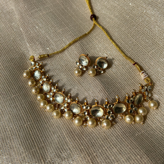 AZIRA PEARL KUNDAN SET