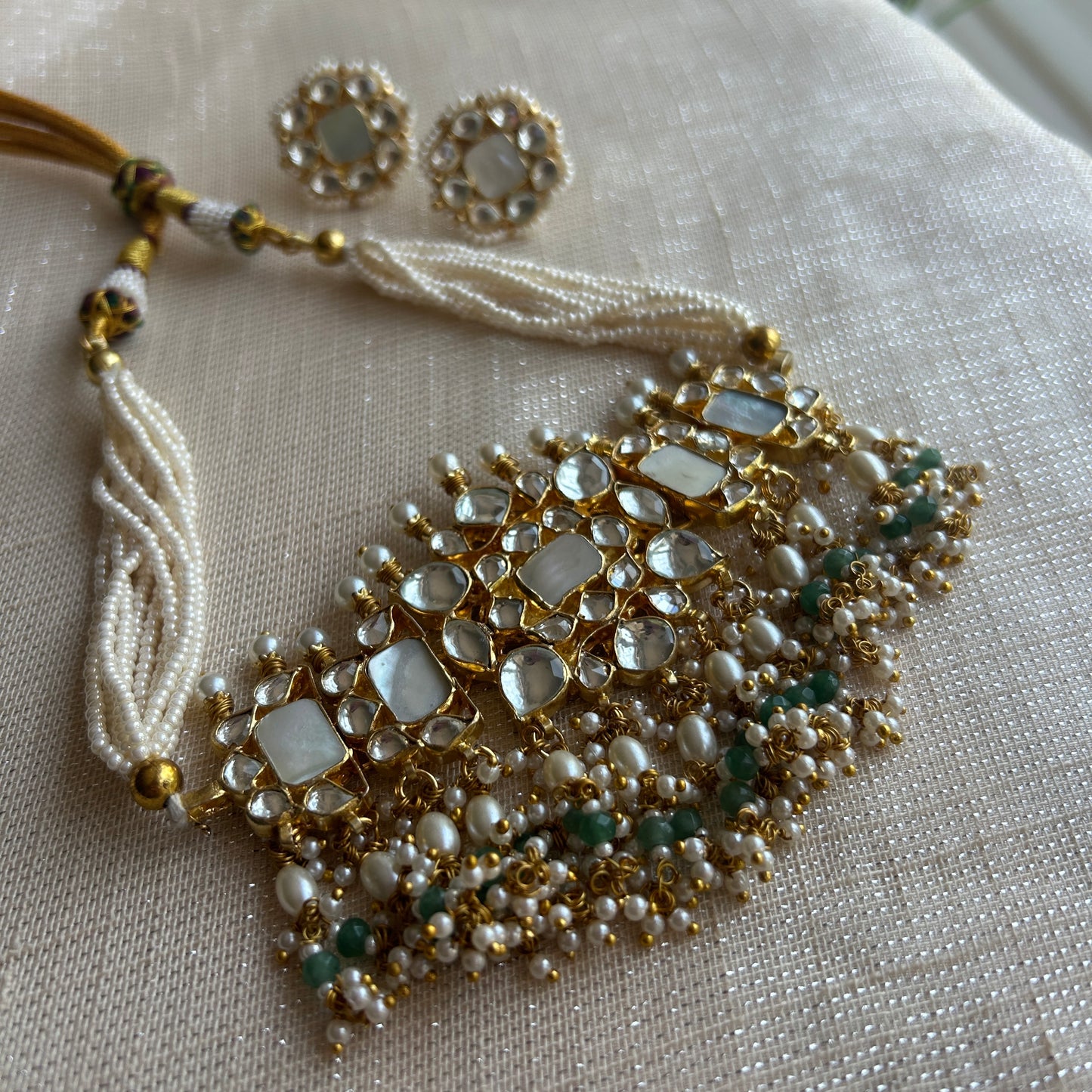 MOTHER OF PEARL NEET SET