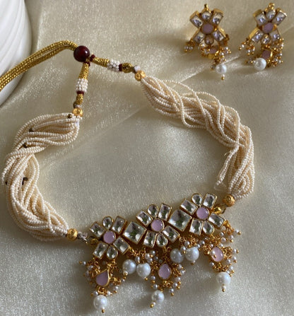 INAARA DAINTY KUNDAN SET