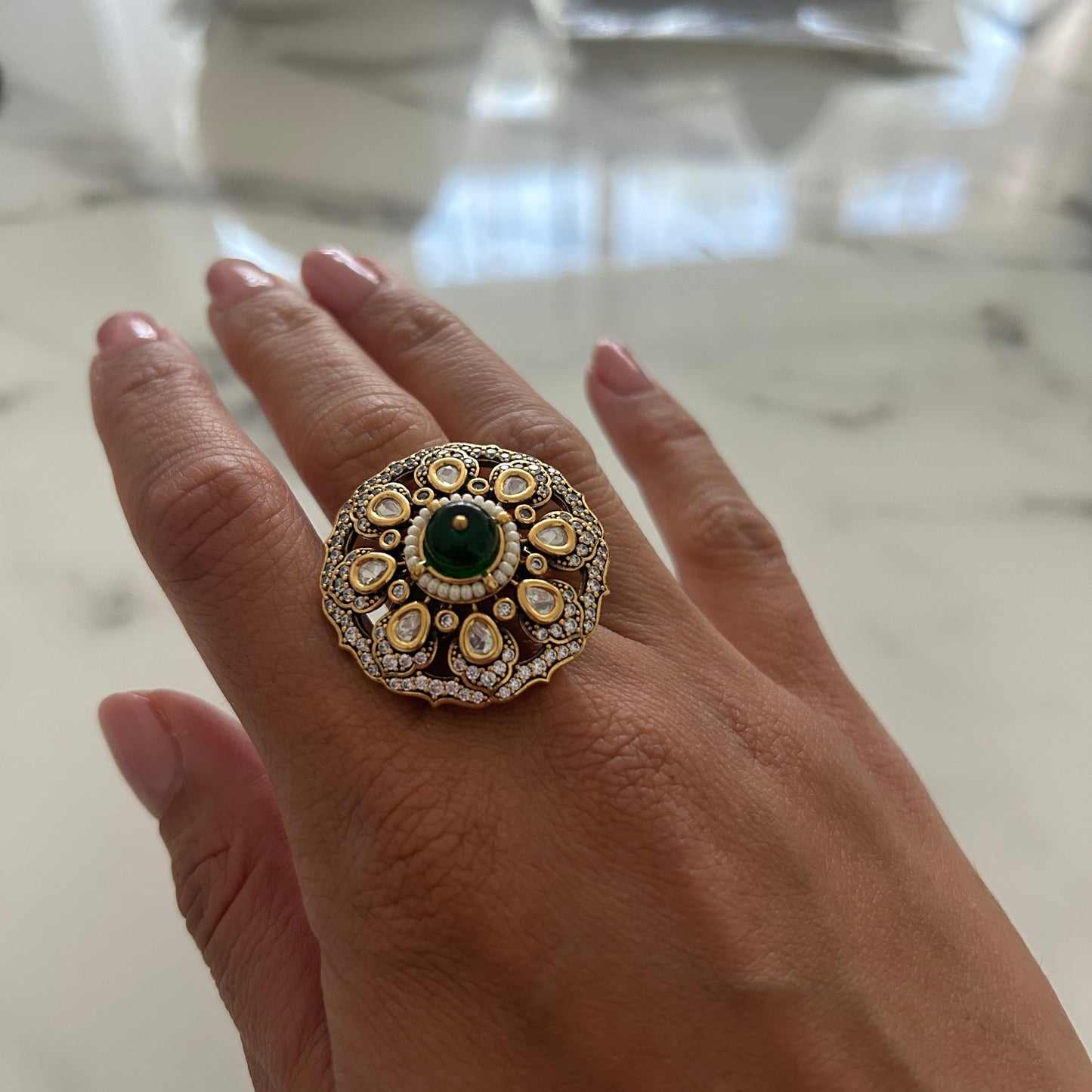REGAL ANTIQUE EMERALD RING