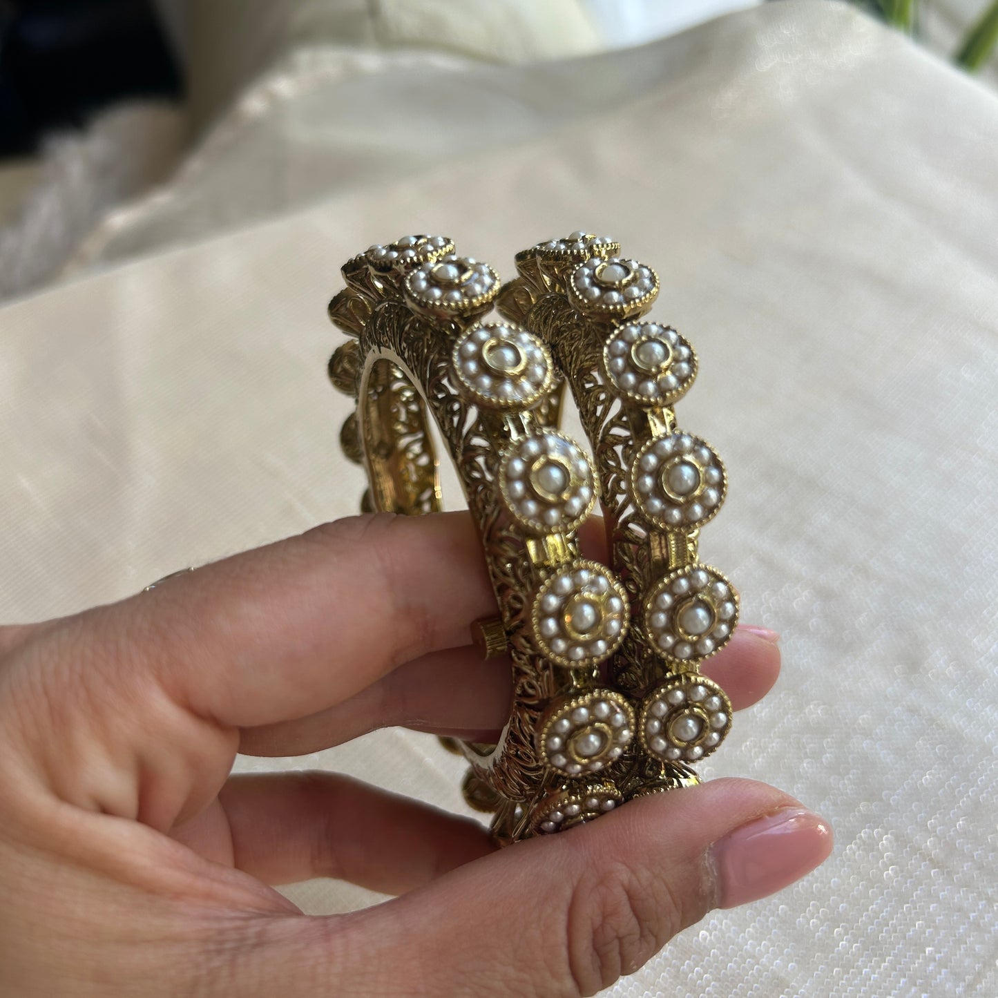 PEARL FLOWER KANGAN BANGLES