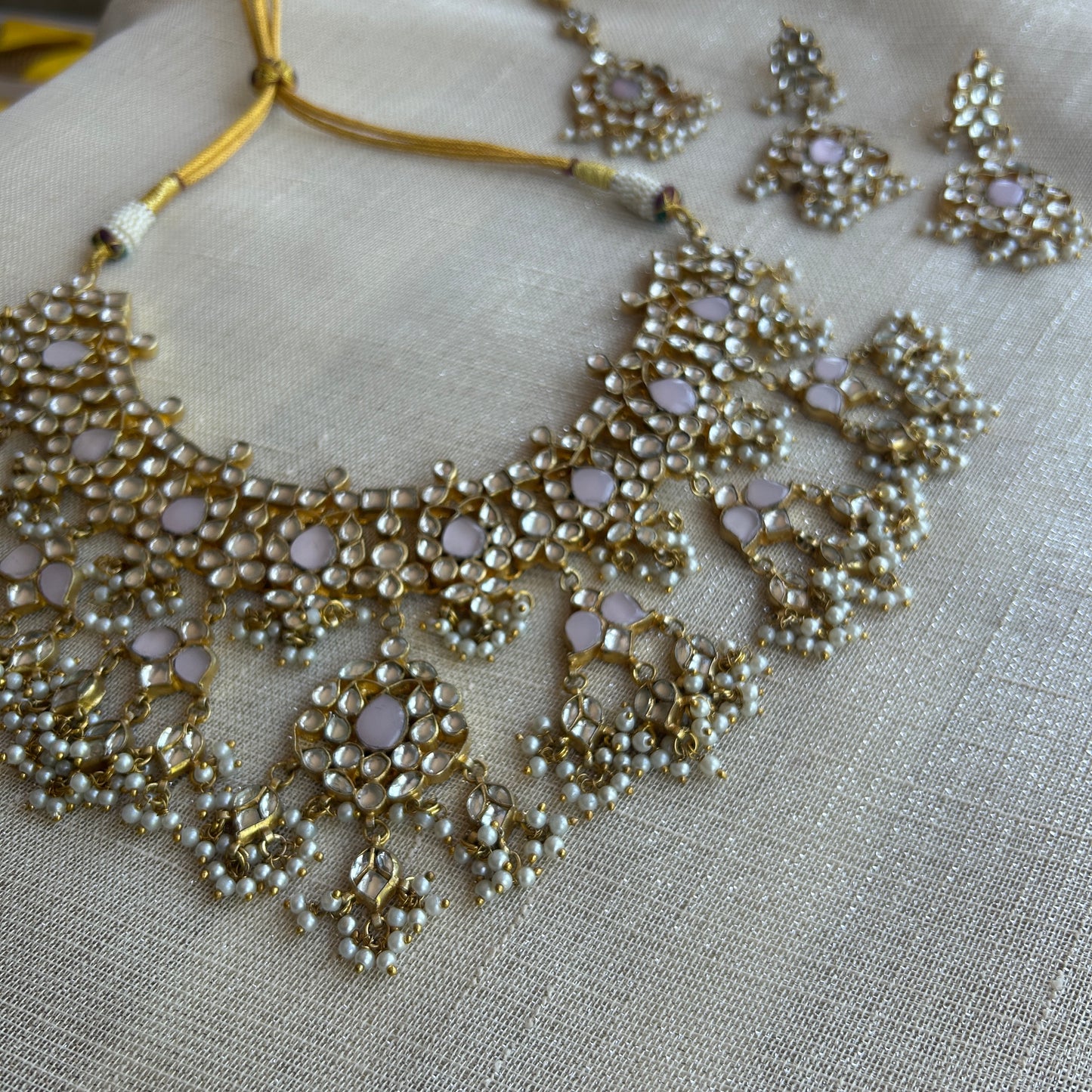 PINK ARYIN KUNDAN SET