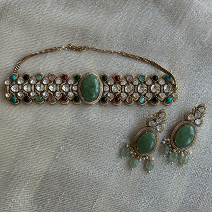 MINT AAIA CHOKER SET