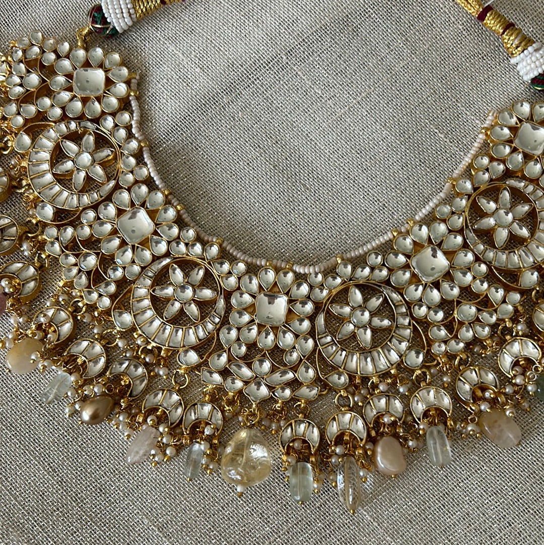 TYAANI LUXE KUNDAN SET