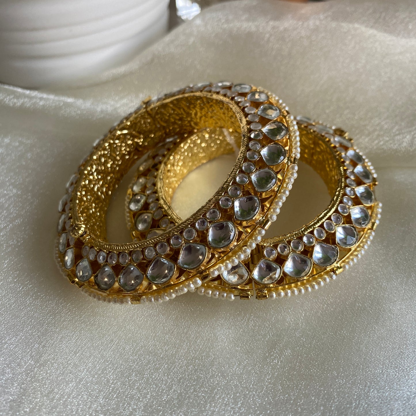 AVNI PAACHI KUNDAN LUXE BANGLES