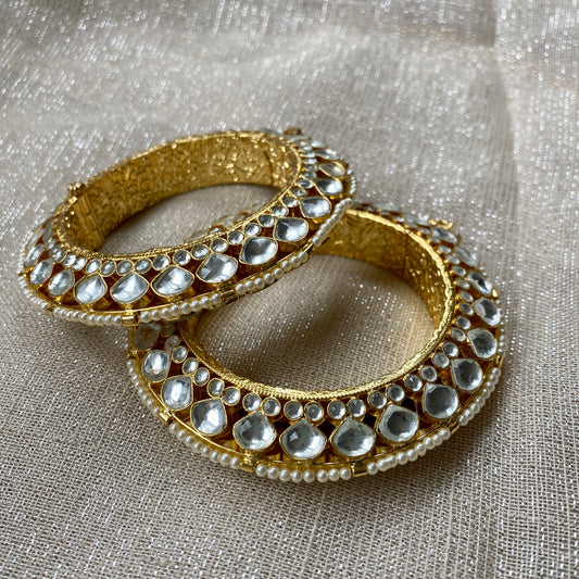 AVNI PAACHI KUNDAN LUXE BANGLES - The Jewel Project