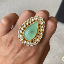Load image into Gallery viewer, GREEN KUNDAN RING - The Jewel Project