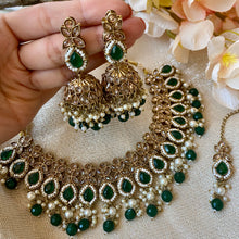Load image into Gallery viewer, MANNAT PEARL SET - The Jewel Project