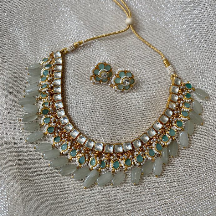 ZAIRA GREEN KUNDAN SET - The Jewel Project