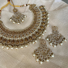 Load image into Gallery viewer, AALIA BRIDAL POLKI SET - The Jewel Project